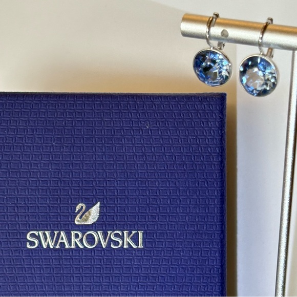 Authentic Swarovski MINI Bella Blue Crystal Bezel Rhodium Lever Back Earrings - Picture 9 of 16